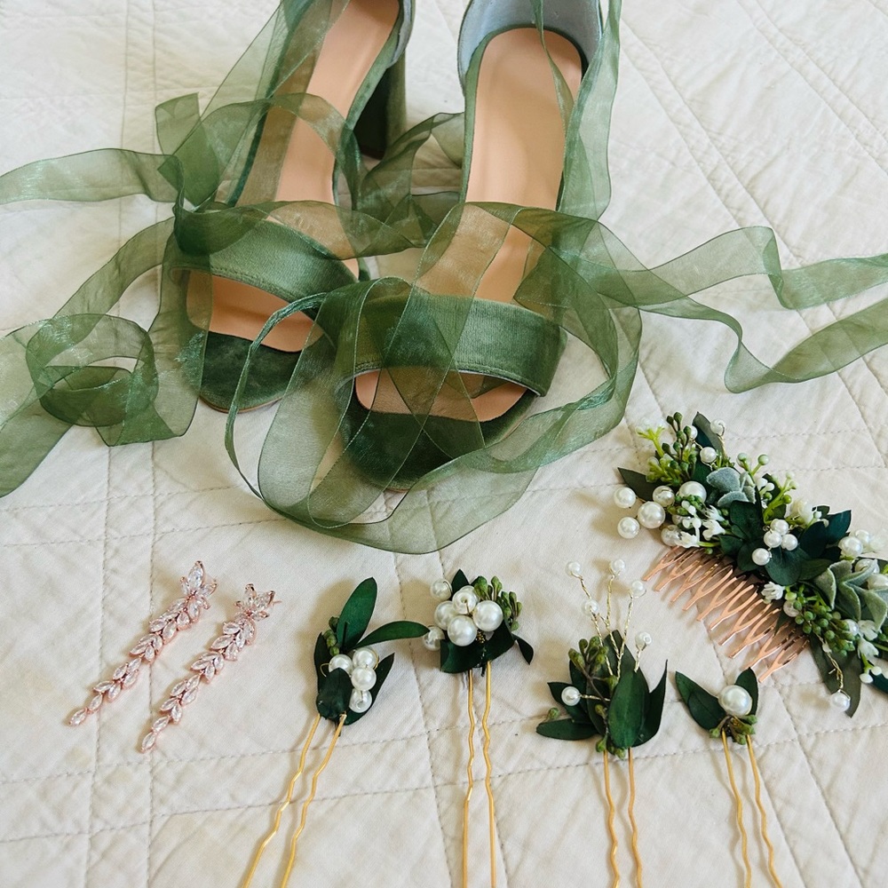 Wedding or special event shoes and accessories